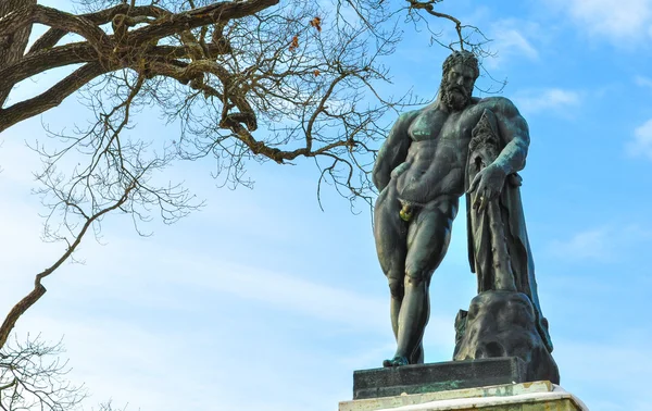 Statue of Hercules in Russia — Stock Photo, Image