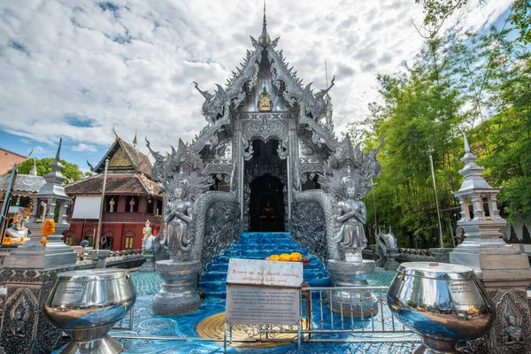 Gyönyörű Kilátás Nyílik Wat Suphan Templom Első Egyetlen Ezüst Templom — Stock Fotó