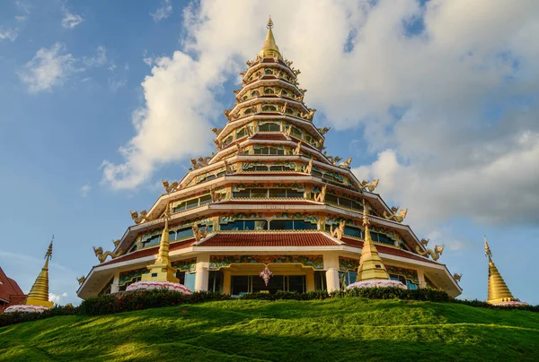 Hagyományos Emeletes Kínai Pagoda Wat Huay Pla Kang Templom Ikonikus — Stock Fotó