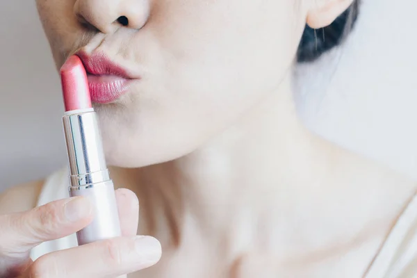 Cropped Shot Woman Holding Kiss Lipstick Applying Her Lips Conceptual — Stockfoto