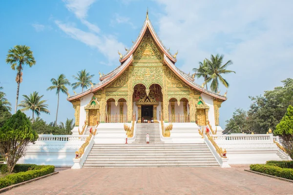 Egy Ikonikus Buddhista Templom Luang Prabang Királyi Palotájában Unesco Világörökségi — Stock Fotó