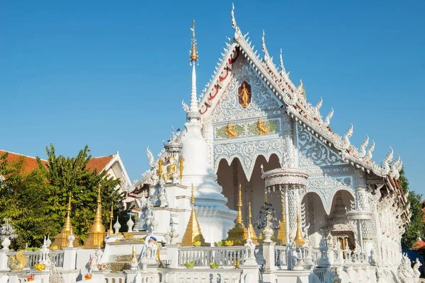 Wat Chiang Rai Vagy Fehér Templom Egy Díszes Kis Templom — Stock Fotó
