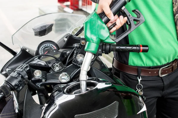 Close Person Hand Refilling Gas Motorcycle Barrel Tank Gas Petrol — Zdjęcie stockowe