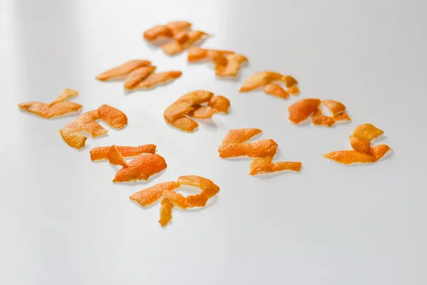 Szczęśliwego Nowego Roku Defocus Noworoczne Słowo Wyświetlane Przez Skórkę Pomarańczy — Zdjęcie stockowe