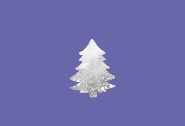 紫色の背景に描かれた紙の抽象的なクリスマスツリー アートクリスマスツリー紙カットデザインシンプルなカード 抽象的 吹雪だ 冬のポストカード 集中できない — ストック写真