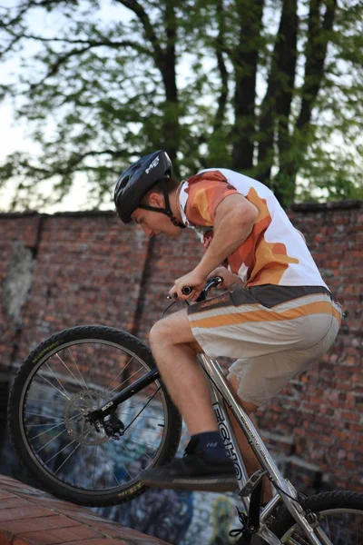 Biker-Trick — Stockfoto