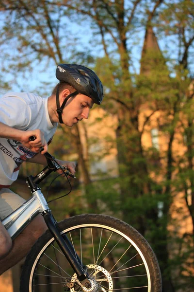 Biker-Trick — Stockfoto