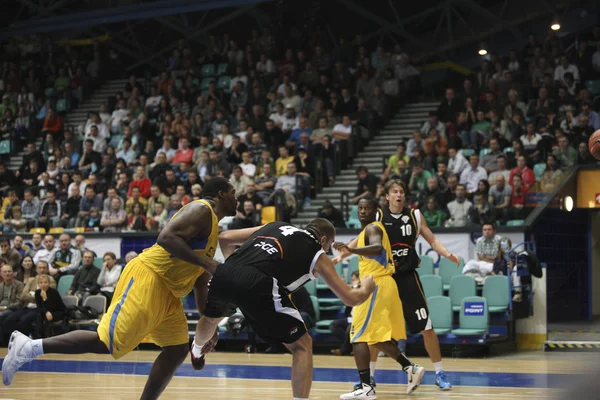 Jogo de basquete — Fotografia de Stock