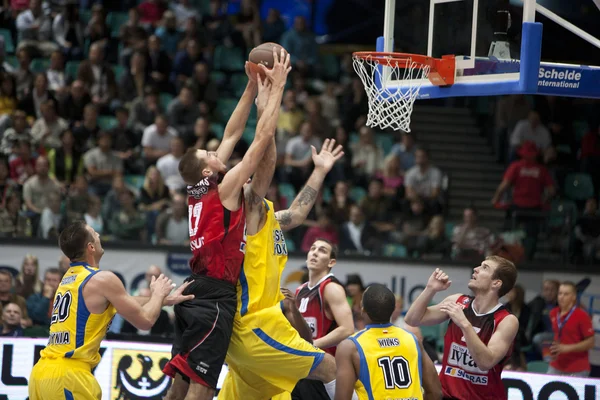 Jogo de basquete — Fotografia de Stock