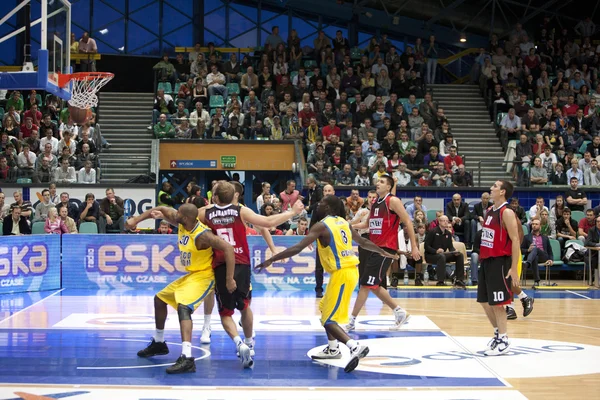 Partido de baloncesto — Foto de Stock