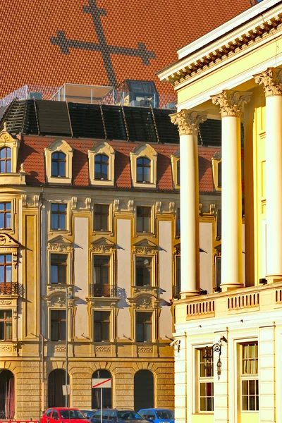 Vie em alguns monumentos (Opera) em Wroclaw, Polônia — Fotografia de Stock