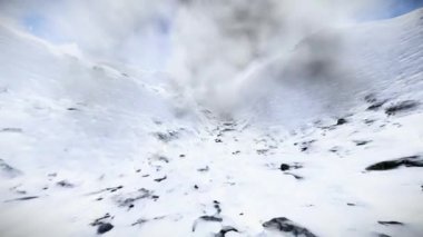karlı dağ tırmanışı