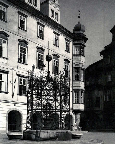 Zdjęcie pokazano architekturę Pragi — Zdjęcie stockowe