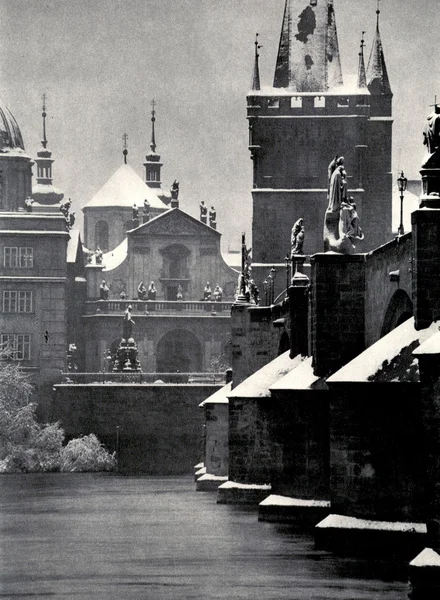 Φωτογραφία προβολή αρχιτεκτονική της Πράγας — Φωτογραφία Αρχείου