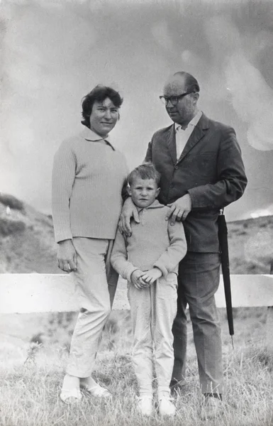 Jahrgang polnische Familie — Stockfoto