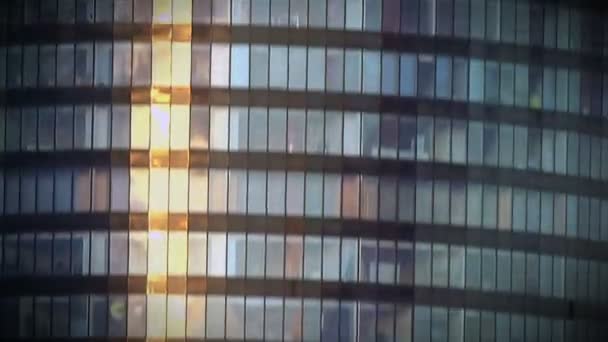 Sky Tower olduğunu Wroc bir gökdelen av, Polonya — Stok video