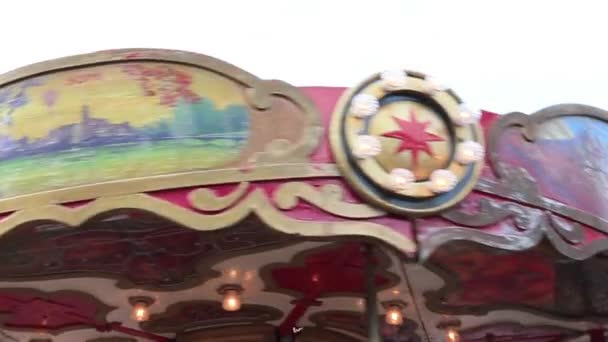 Spaining carrousel met sterren — Stockvideo