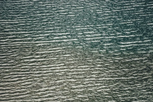 Textura Verde Oscuro Aguas Tranquilas Del Lago Ondas Meditativas Superficie — Foto de Stock