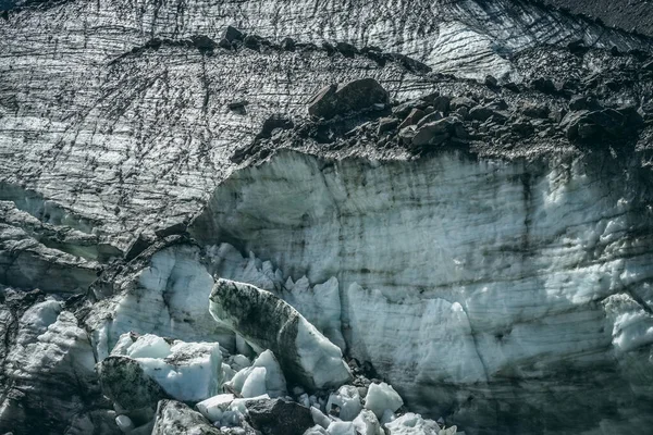 Naturbakgrund Med Isfall Nära Glaciärvägg Med Sprickor Och Repor Naturlig — Stockfoto