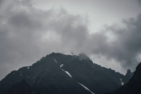 Dark Atmospheric Mountain Landscape Black Pointy Rocky Peak Gray Cloudy — Stock Photo, Image