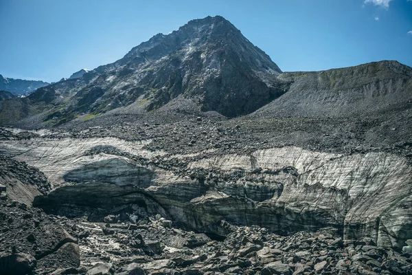 Scenic Highlands Landscape Big Glacier High Mountain Top Pyramid Shape — Stock Photo, Image