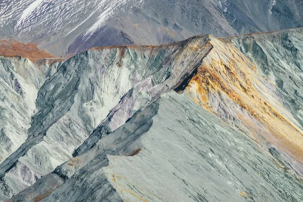 Paysage Automnal Multicolore Avec Montagnes Enneigées Rochers Gris Teinte Orange — Photo