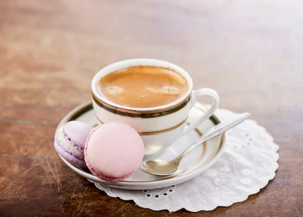 Café e macaroons franceses — Fotografia de Stock