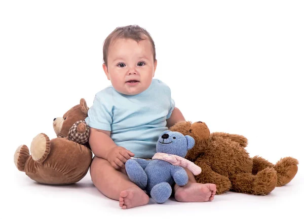 Bebé con osos de peluche. Dulce niño con osos de peluche aislados en blanco — Foto de Stock