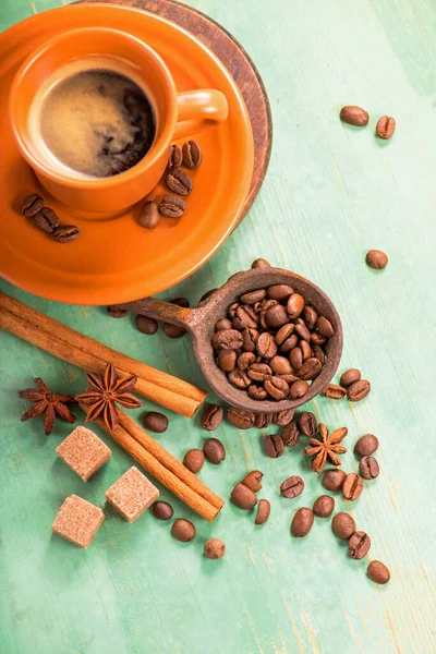 White Cup Hot Coffee Milk Foam Cinnamon Star Anise Coffee — Stock Photo, Image