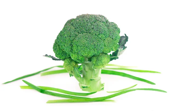 Brokoli Hijau Segar Pada Latar Belakang Putih — Stok Foto