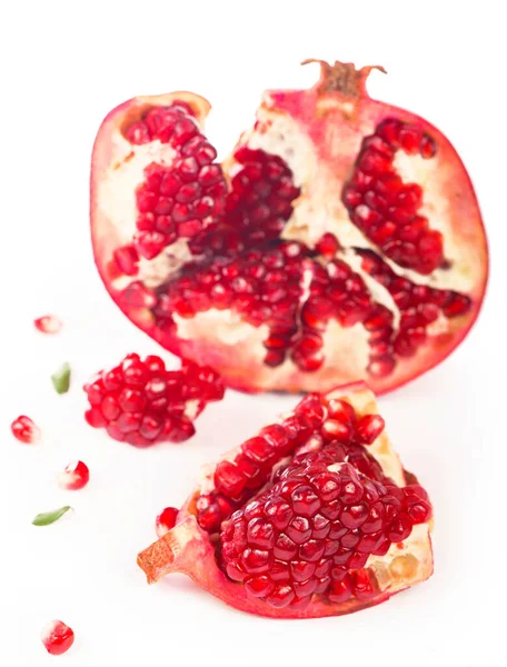 Juicy Pomegranate Its Half Leaves Isolated White — 图库照片