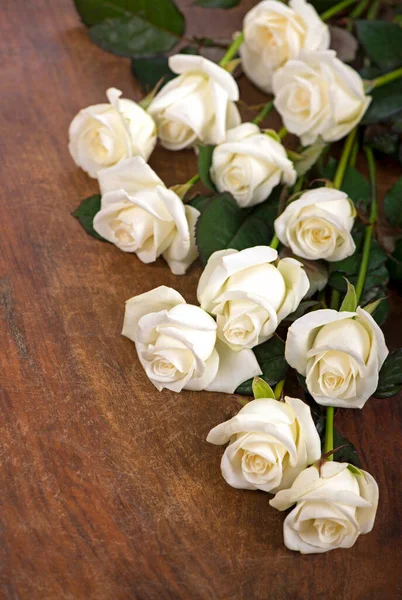 Bouquet White Rose Green Leaves Wooden — Photo