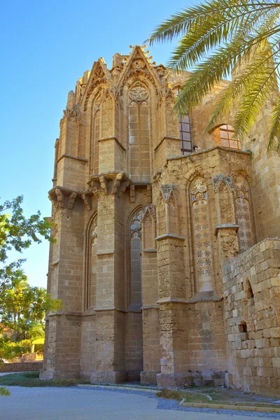 Lala mustafa pasha moskee ook st. nicholas kathedraal in famagusta, cyprus. — Stockfoto