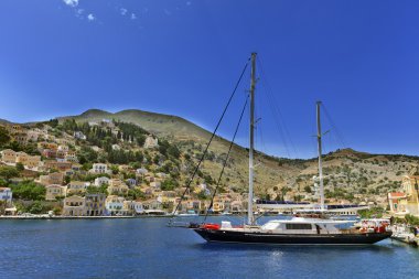 symi Adası'nın doğal görünümü.