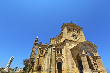 Kilise kutsal bakire, ta' pinu gozo, malta Adası.