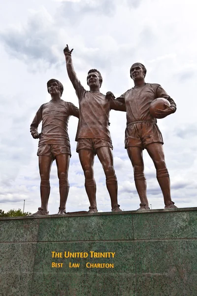 Άγαλμα του διάσημου ποδοσφαιριστές στο Μάντσεστερ Γιουνάιτεντ. — Φωτογραφία Αρχείου