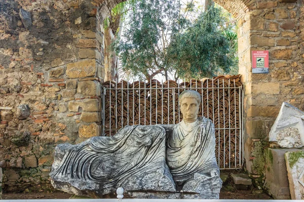 Side Turcja Lutego 2022 Pomnik Starożytnego Rzymskiego Sarkofagu Marmurowy Posąg — Zdjęcie stockowe