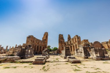 Antik Bizans Bazilikası kalıntıları, erken dönem Roma Hristiyan kilisesi, Perge, Antalya, Türkiye 'de korunmuş..