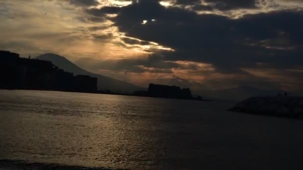 Golfo Nápoles Con Vistas Castillo Dell Ovo Amanecer — Vídeo de stock