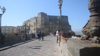 Napoli 'deki Akdeniz limanının güzel limanı