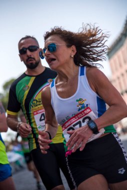 Napoli, İtalya - 5 Haziran 2022 - Telethon için Yaşam Yolu 2022.