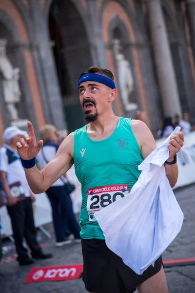 Napoli, İtalya - 5 Haziran 2022 - Telethon için Yaşam Yolu 2022.