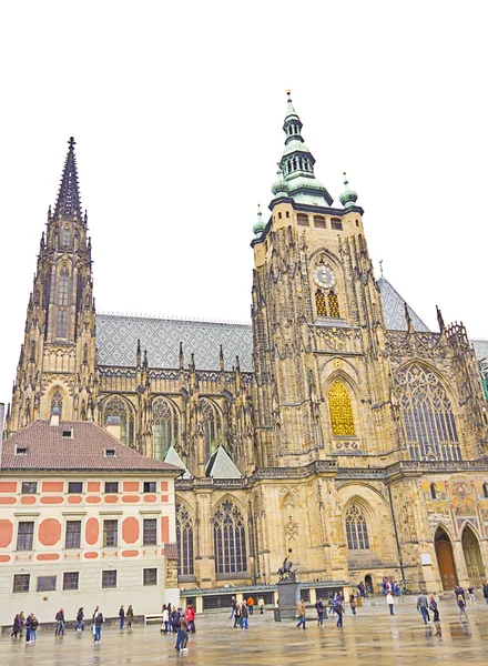 La antigua catedral de Pragyue (República Checa ) — Foto de Stock