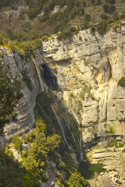 Sallent waterfall in the medieval town of Rupit (Girona, Spain) — Stock Photo, Image