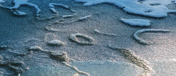 Fragmento Hielo Figurativamente Congelado Río Día Invierno — Foto de Stock