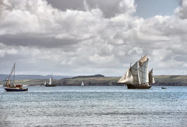 The ship sails at sea — Stock Photo, Image