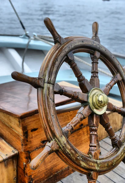 Steering wheel sailboat — Stock Photo, Image