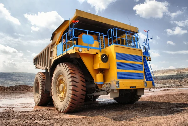 The big truck — Stock Photo, Image