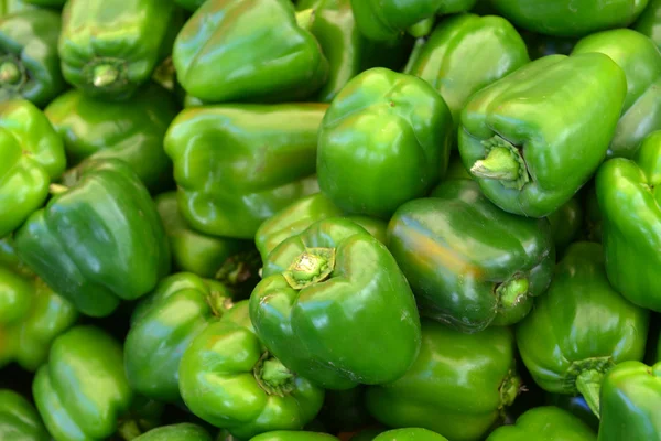 Ripe green peppers — Stock Photo, Image