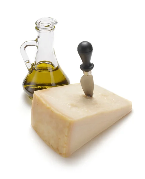 Parmesan ost och oliv oi — Stockfoto